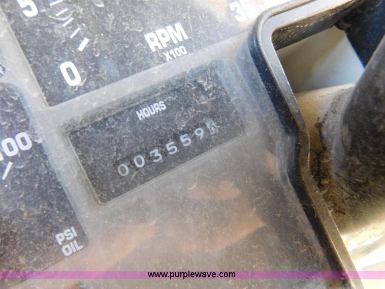 image for item J7414 1998 International 3800 school bus