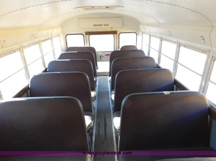 image for item J7414 1998 International 3800 school bus