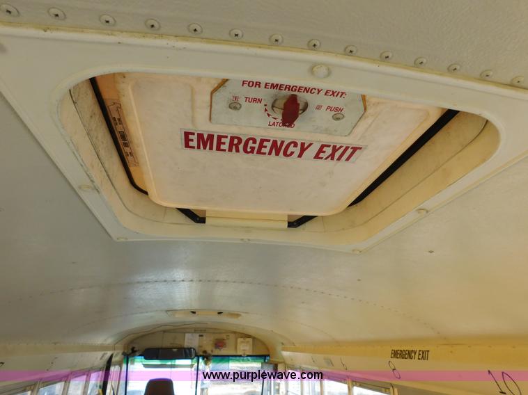 image for item J7414 1998 International 3800 school bus