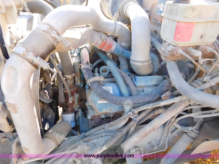 image for item J7414 1998 International 3800 school bus