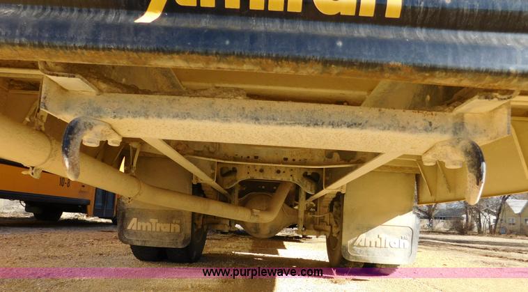 image for item J7414 1998 International 3800 school bus