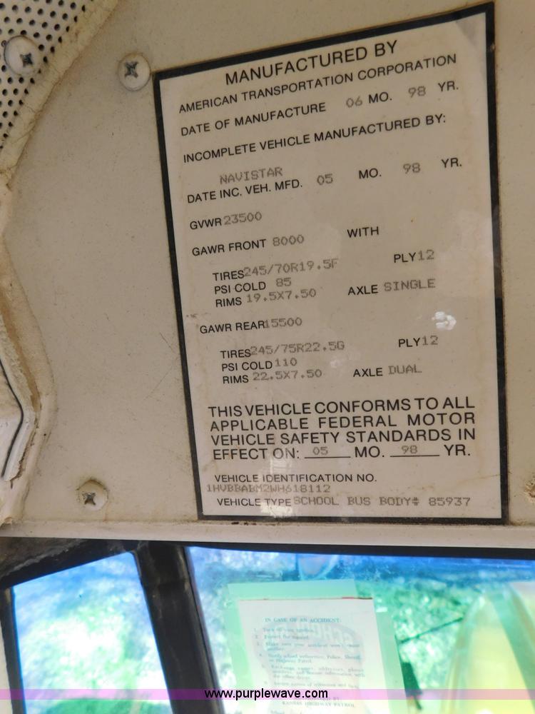 image for item J7414 1998 International 3800 school bus