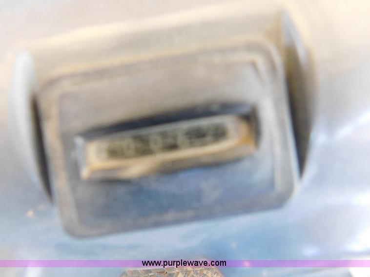 image for item J7424 2003 Kawasaki Mule 3010 utility vehicle