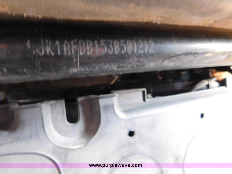 image for item J7424 2003 Kawasaki Mule 3010 utility vehicle