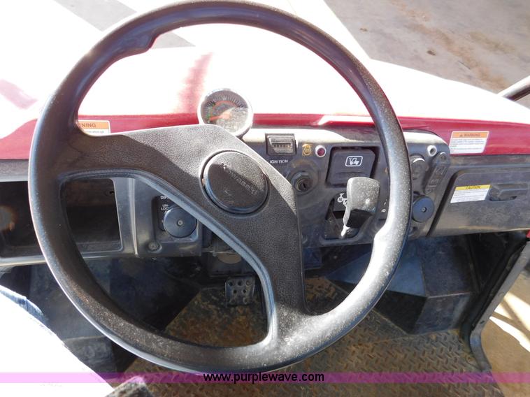 image for item J7425 2005 Kawasaki Mule 3010 utility vehicle