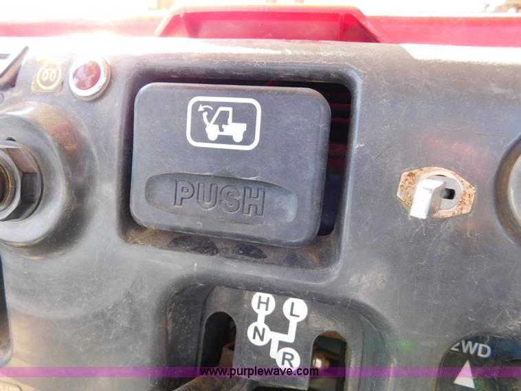 image for item J7425 2005 Kawasaki Mule 3010 utility vehicle