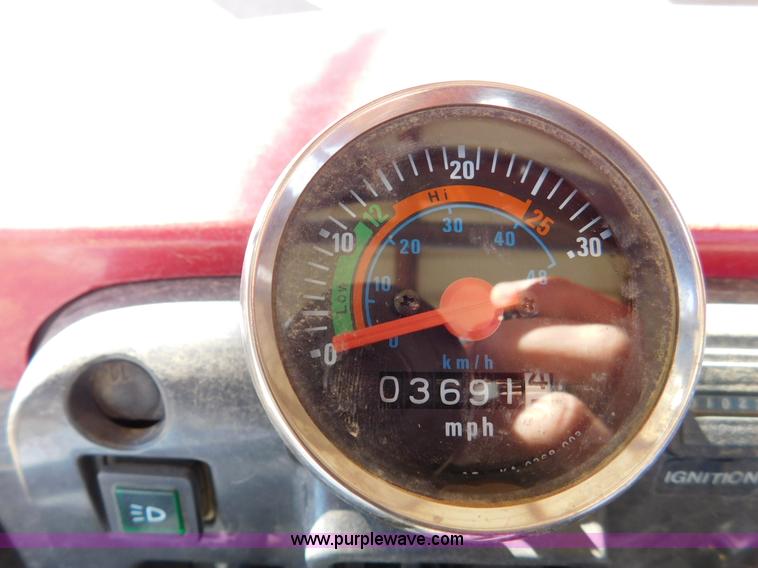 image for item J7425 2005 Kawasaki Mule 3010 utility vehicle