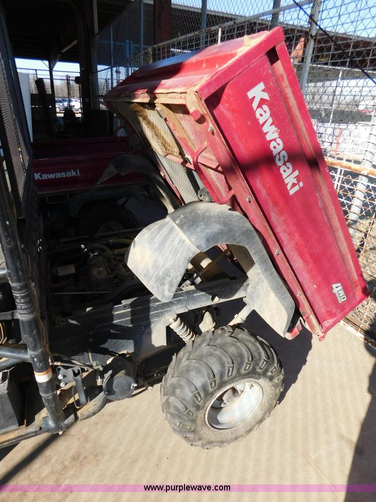 image for item J7425 2005 Kawasaki Mule 3010 utility vehicle