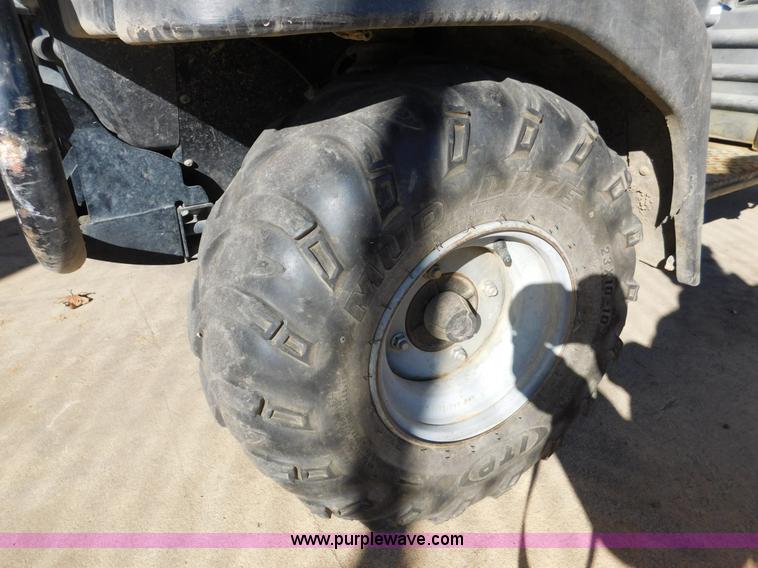 image for item J7425 2005 Kawasaki Mule 3010 utility vehicle