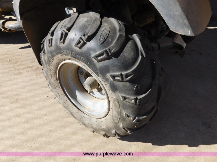 image for item J7425 2005 Kawasaki Mule 3010 utility vehicle