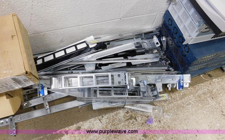 image for item J7430 Assorted items