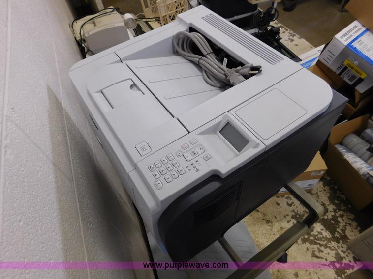 image for item J7430 Assorted items