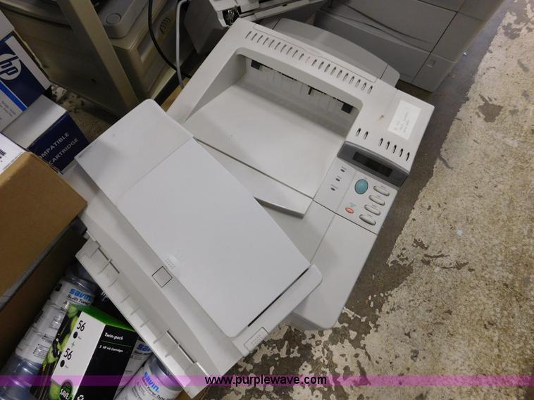 image for item J7430 Assorted items