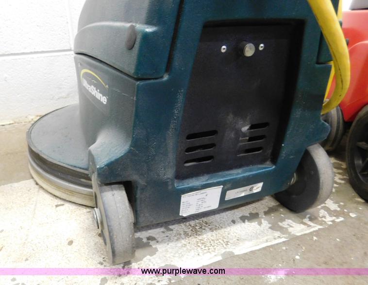 image for item J7450 Assorted floor buffers