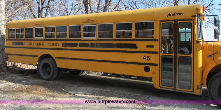image for item J7663 1998 International 3800 school bus