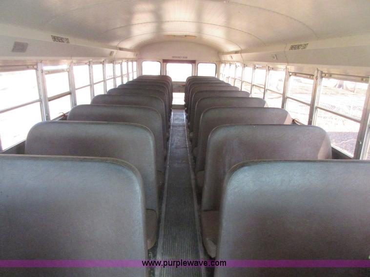 image for item J7663 1998 International 3800 school bus