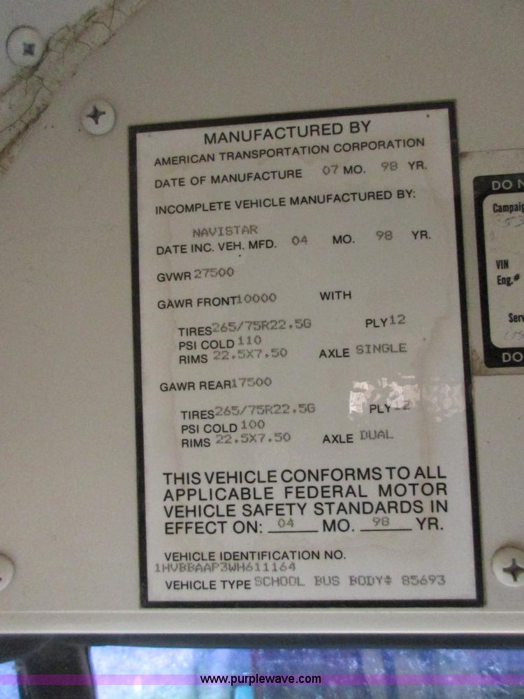 image for item J7663 1998 International 3800 school bus