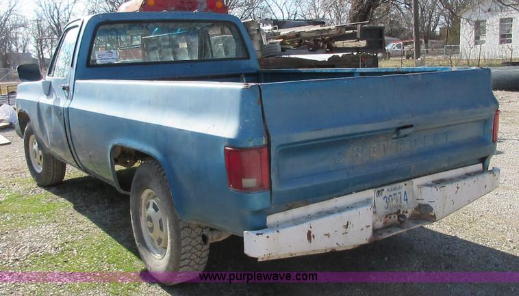 image for item J7664 1977 Chevrolet 2500 pickup truck