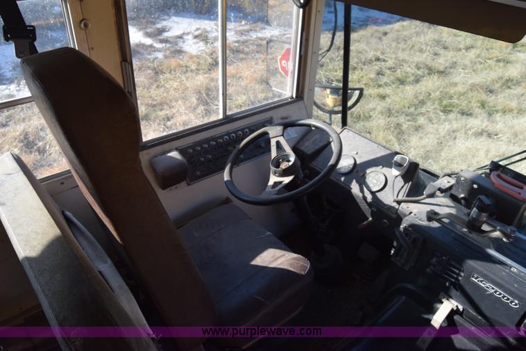 image for item L1119 1993 Blue Bird TC2000 school bus