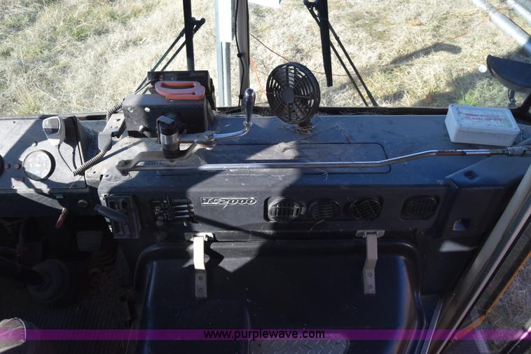 image for item L1119 1993 Blue Bird TC2000 school bus