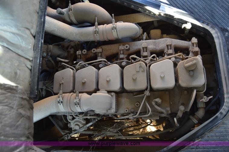 image for item L1119 1993 Blue Bird TC2000 school bus