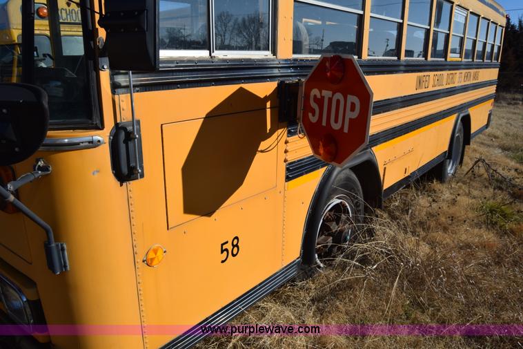 image for item L1119 1993 Blue Bird TC2000 school bus