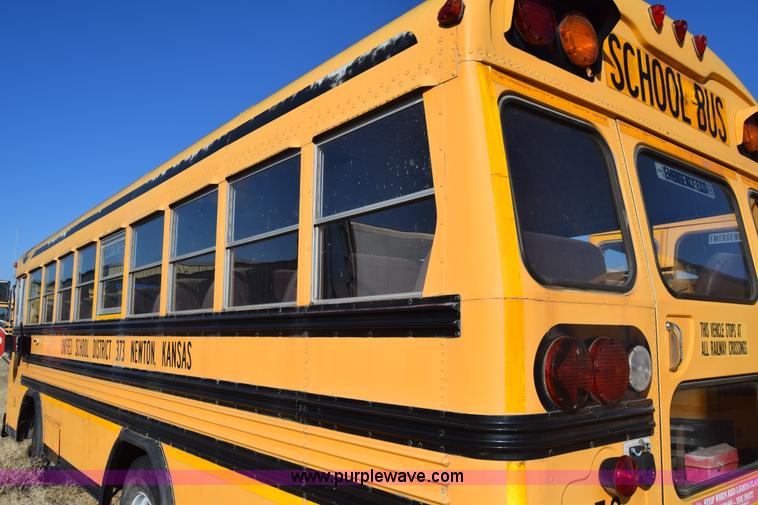 image for item L1119 1993 Blue Bird TC2000 school bus