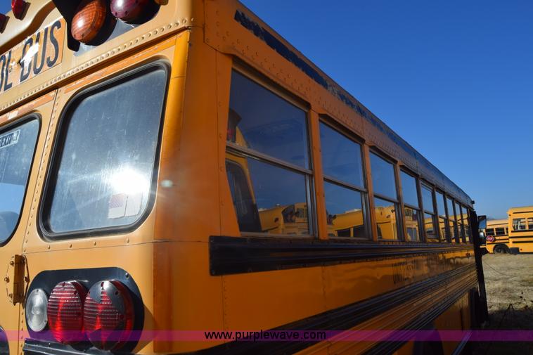 image for item L1119 1993 Blue Bird TC2000 school bus