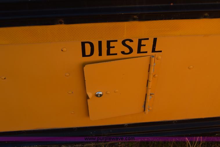 image for item L1119 1993 Blue Bird TC2000 school bus