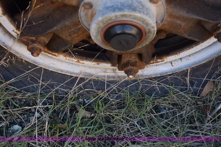 image for item L1119 1993 Blue Bird TC2000 school bus