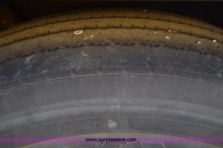 image for item L1119 1993 Blue Bird TC2000 school bus