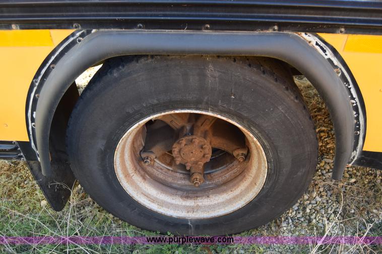 image for item L1119 1993 Blue Bird TC2000 school bus