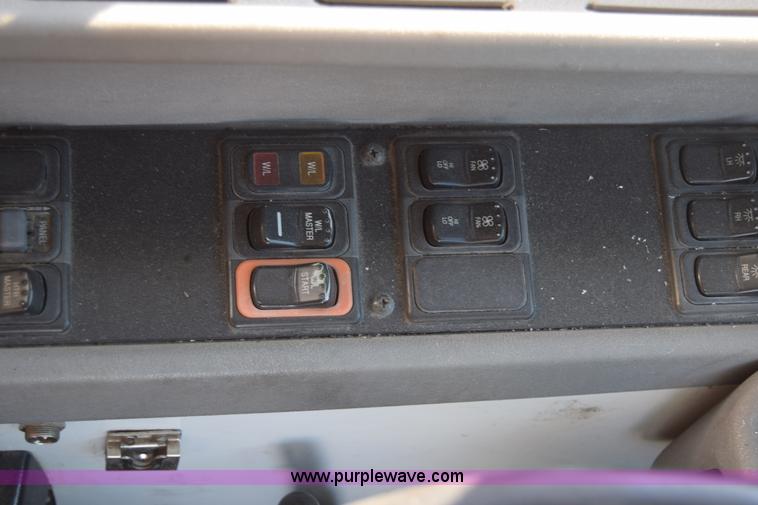 image for item L1122 2002 Blue Bird TC2000 school bus