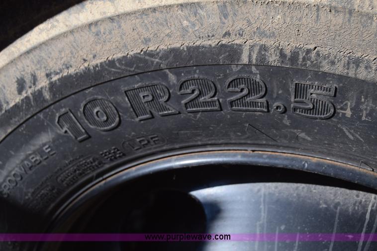 image for item L1122 2002 Blue Bird TC2000 school bus