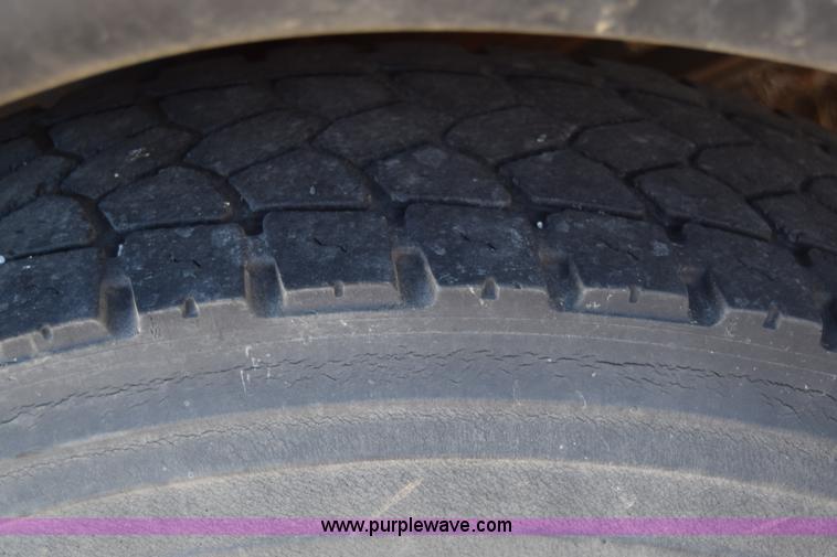 image for item L1122 2002 Blue Bird TC2000 school bus