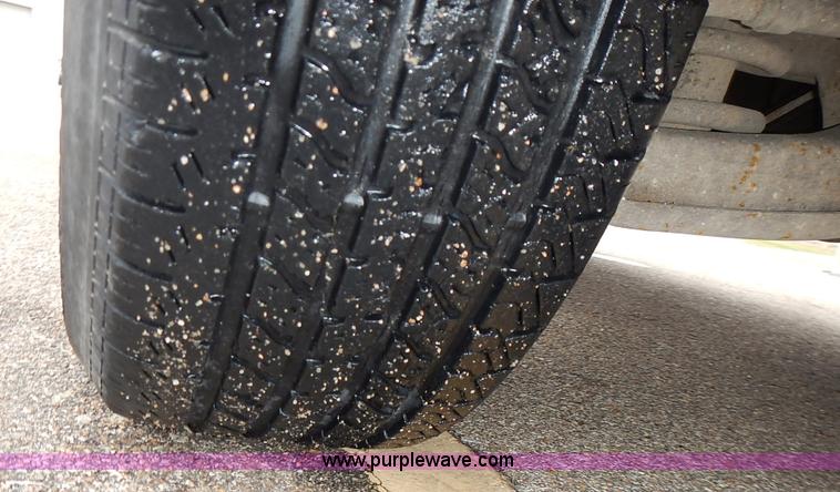 image for item L3622 1989 Chevrolet Cheyenne 1500 pickup truck