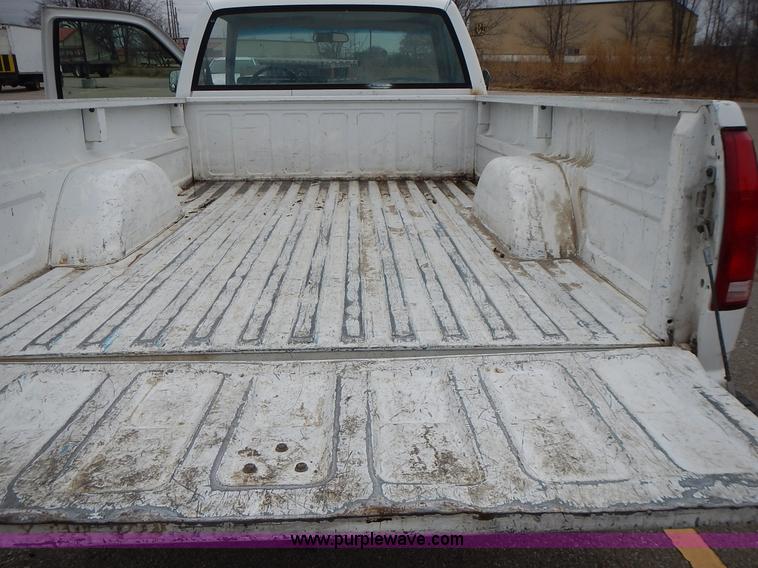 image for item L3622 1989 Chevrolet Cheyenne 1500 pickup truck