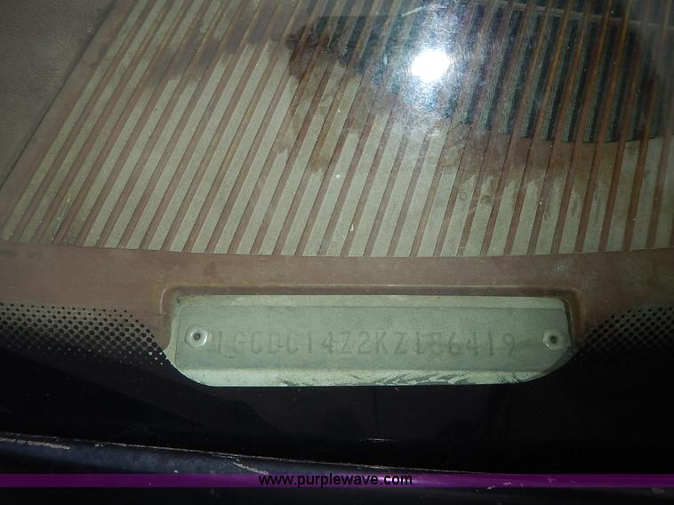 image for item L3622 1989 Chevrolet Cheyenne 1500 pickup truck