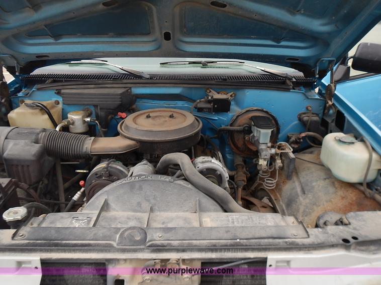 image for item L3623 1993 Chevrolet Cheyenne 2500 pickup truck