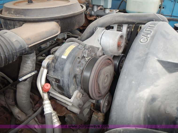 image for item L3623 1993 Chevrolet Cheyenne 2500 pickup truck