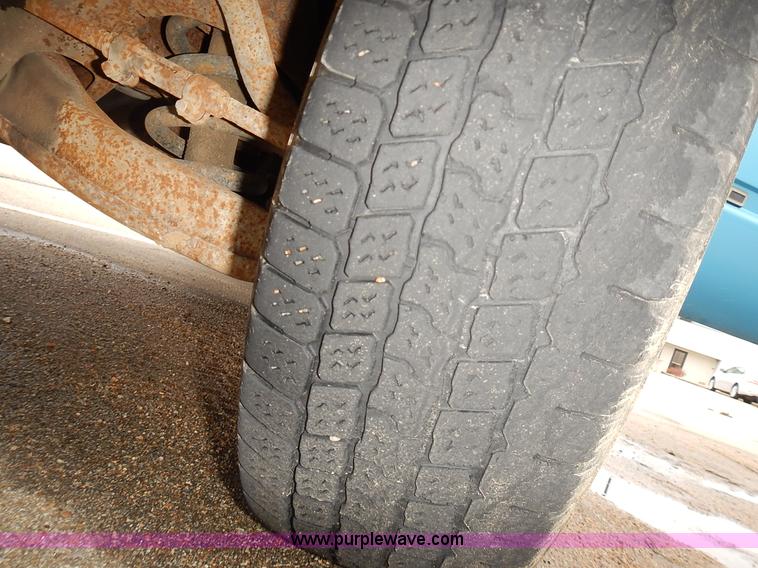 image for item L3623 1993 Chevrolet Cheyenne 2500 pickup truck