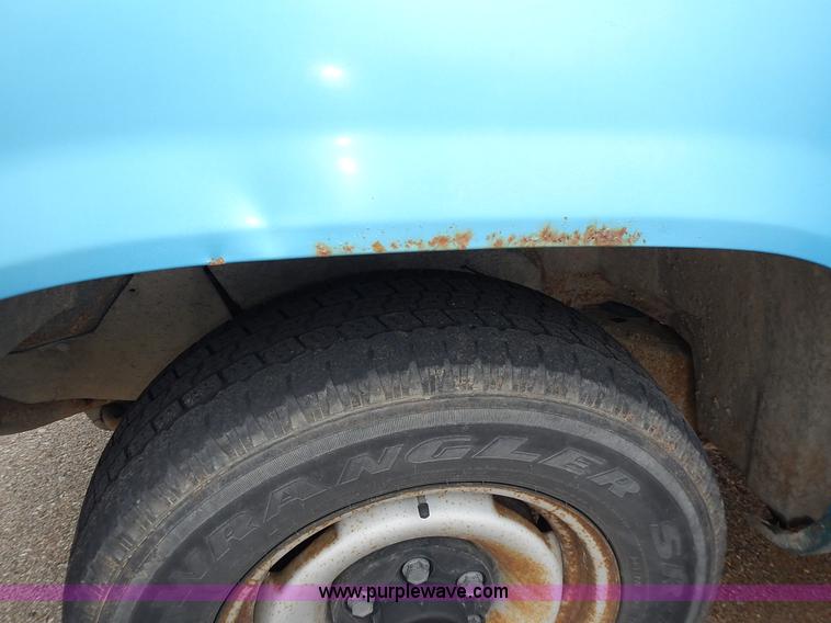 image for item L3623 1993 Chevrolet Cheyenne 2500 pickup truck