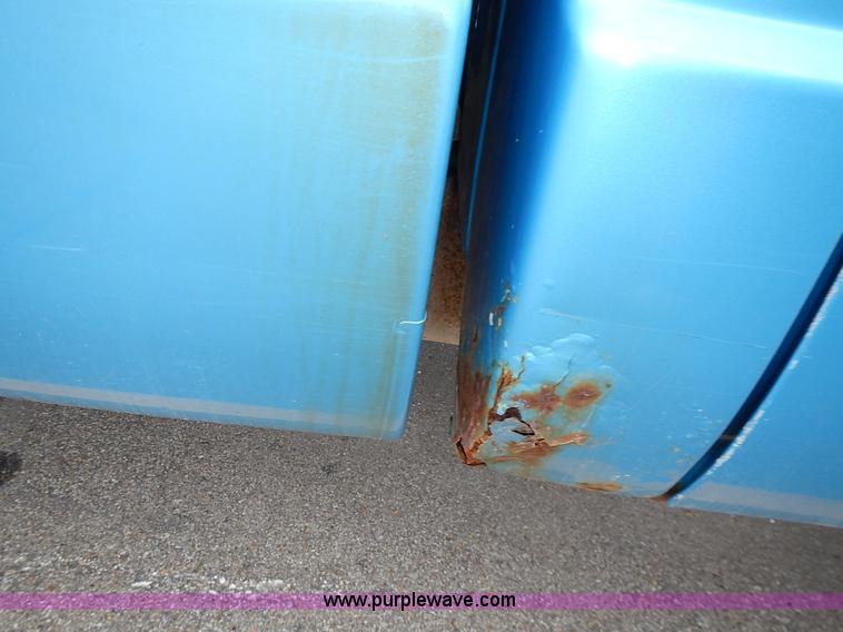 image for item L3623 1993 Chevrolet Cheyenne 2500 pickup truck