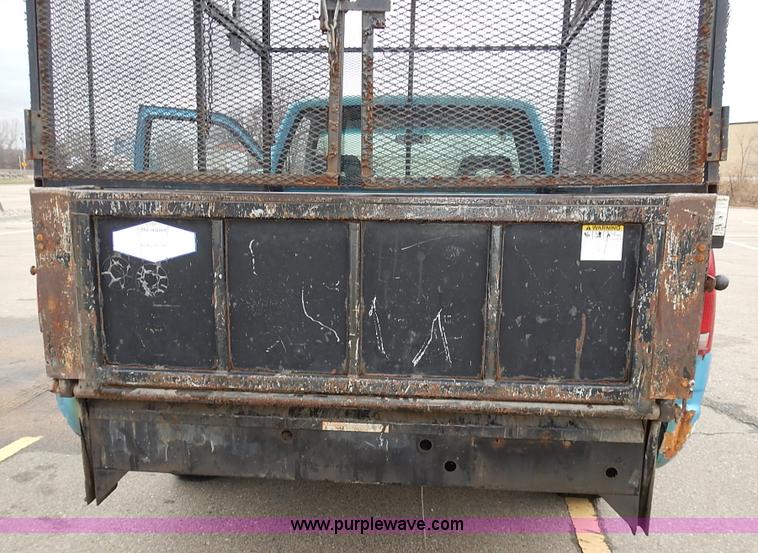 image for item L3623 1993 Chevrolet Cheyenne 2500 pickup truck
