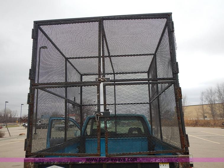 image for item L3623 1993 Chevrolet Cheyenne 2500 pickup truck