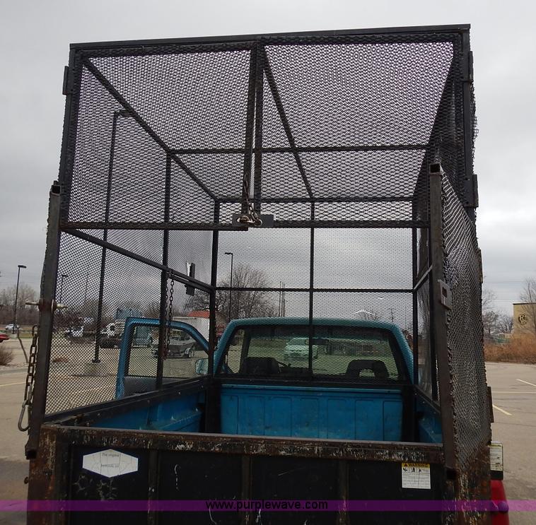 image for item L3623 1993 Chevrolet Cheyenne 2500 pickup truck