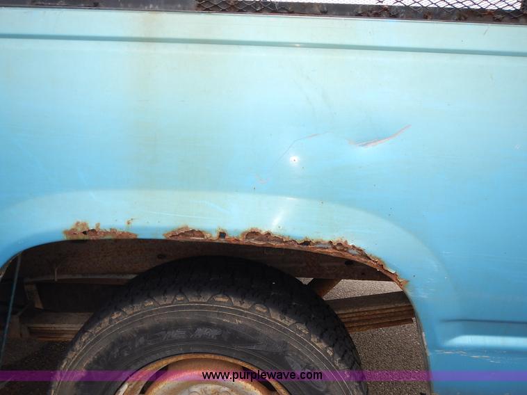 image for item L3623 1993 Chevrolet Cheyenne 2500 pickup truck