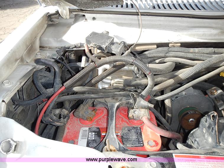 image for item L3630 1991 Ford Econoline E350 ambulance