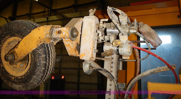 image for item L3631 MB 245 paint striper