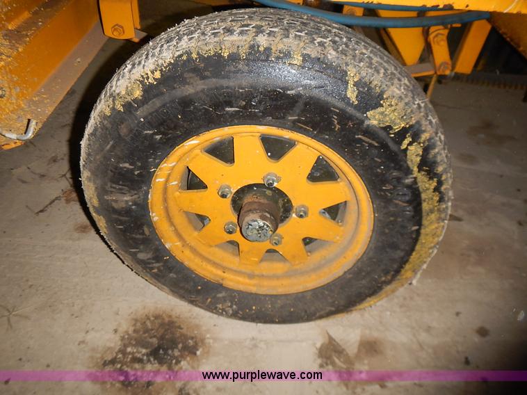 image for item L3631 MB 245 paint striper